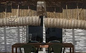 Las Casitas de la Barrosa con jardín y piscina